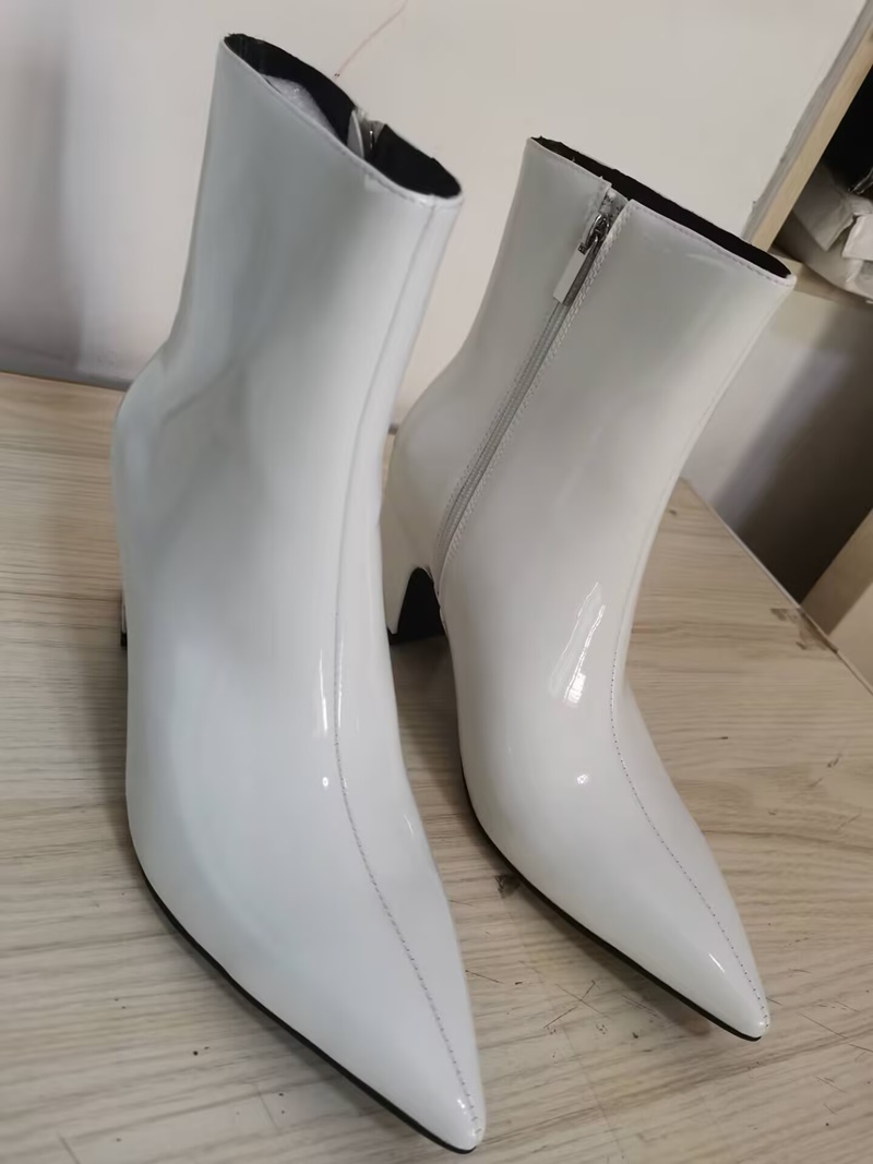 Nuovi Stivali Bianchi alla Mod - Men Formal Wear With Boots recensione e prezzo
